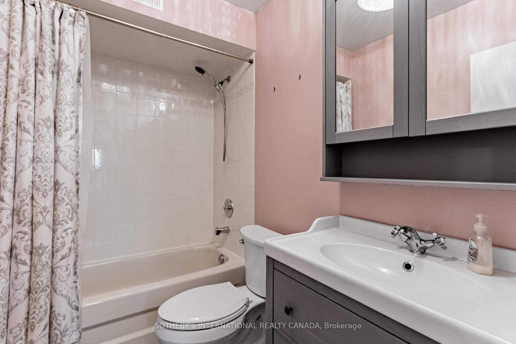 1218 Lakebreeze Drive photo 23