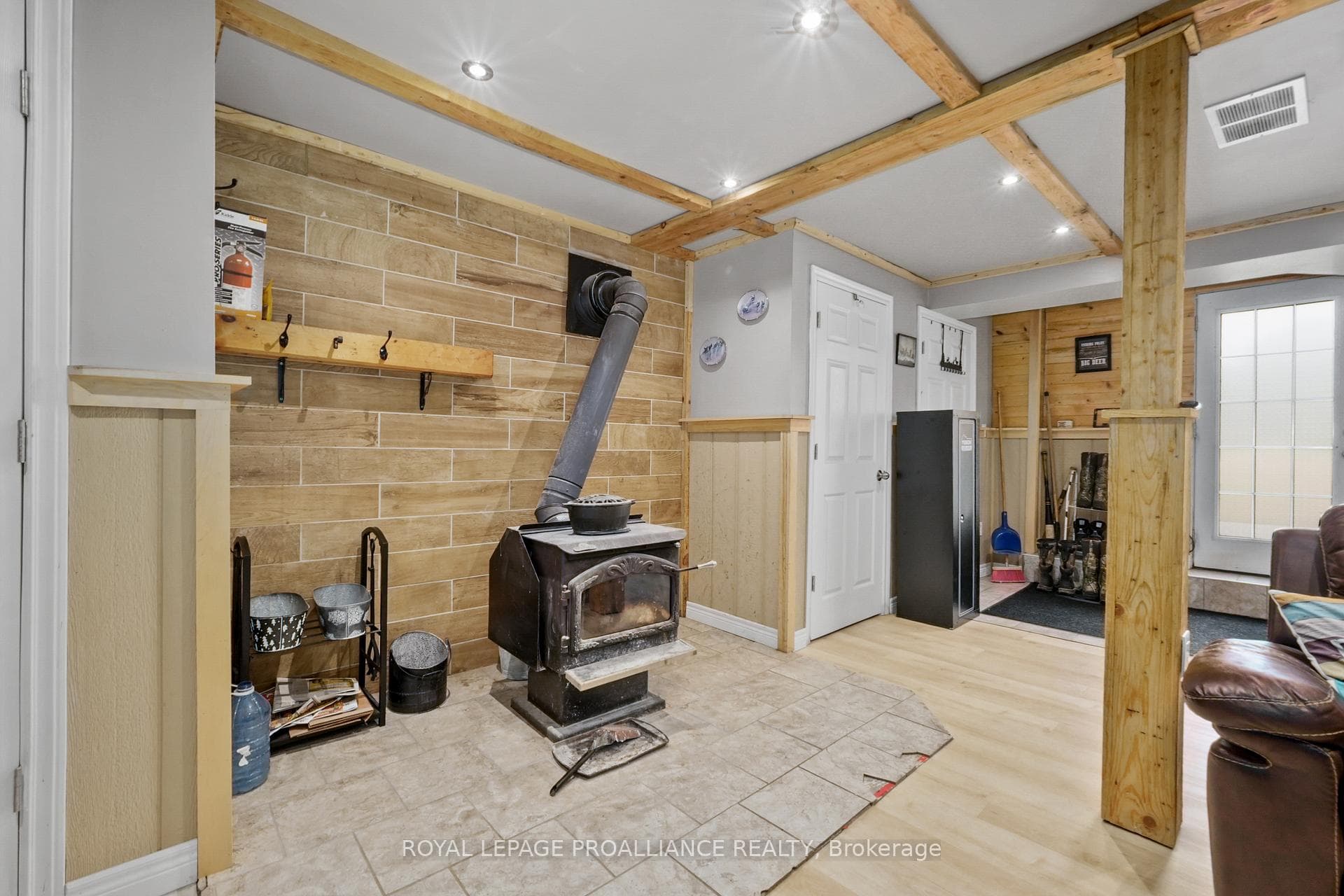 16 Mack Trail photo 24