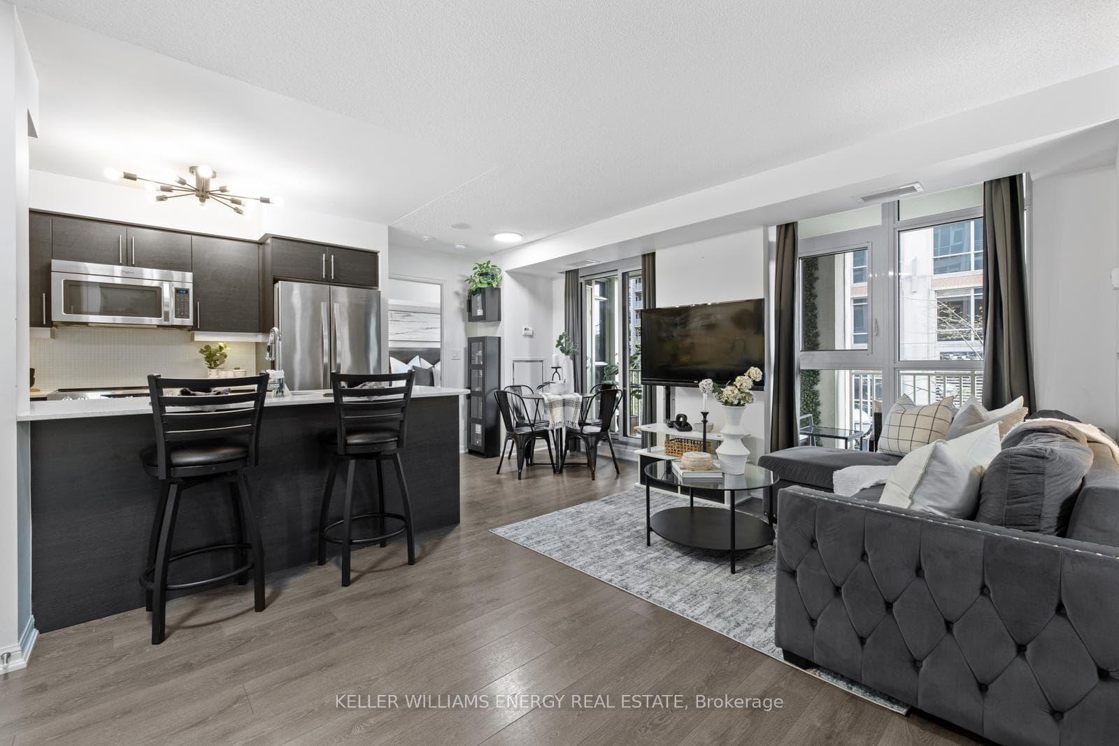35 Bastion Street Unit 308 photo 5