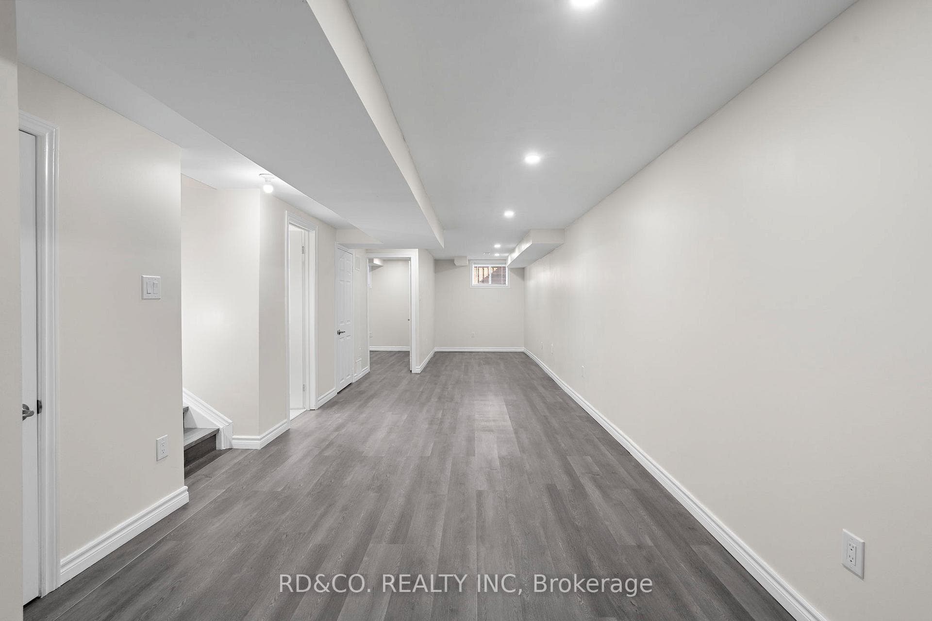 65 Markview Road photo 35