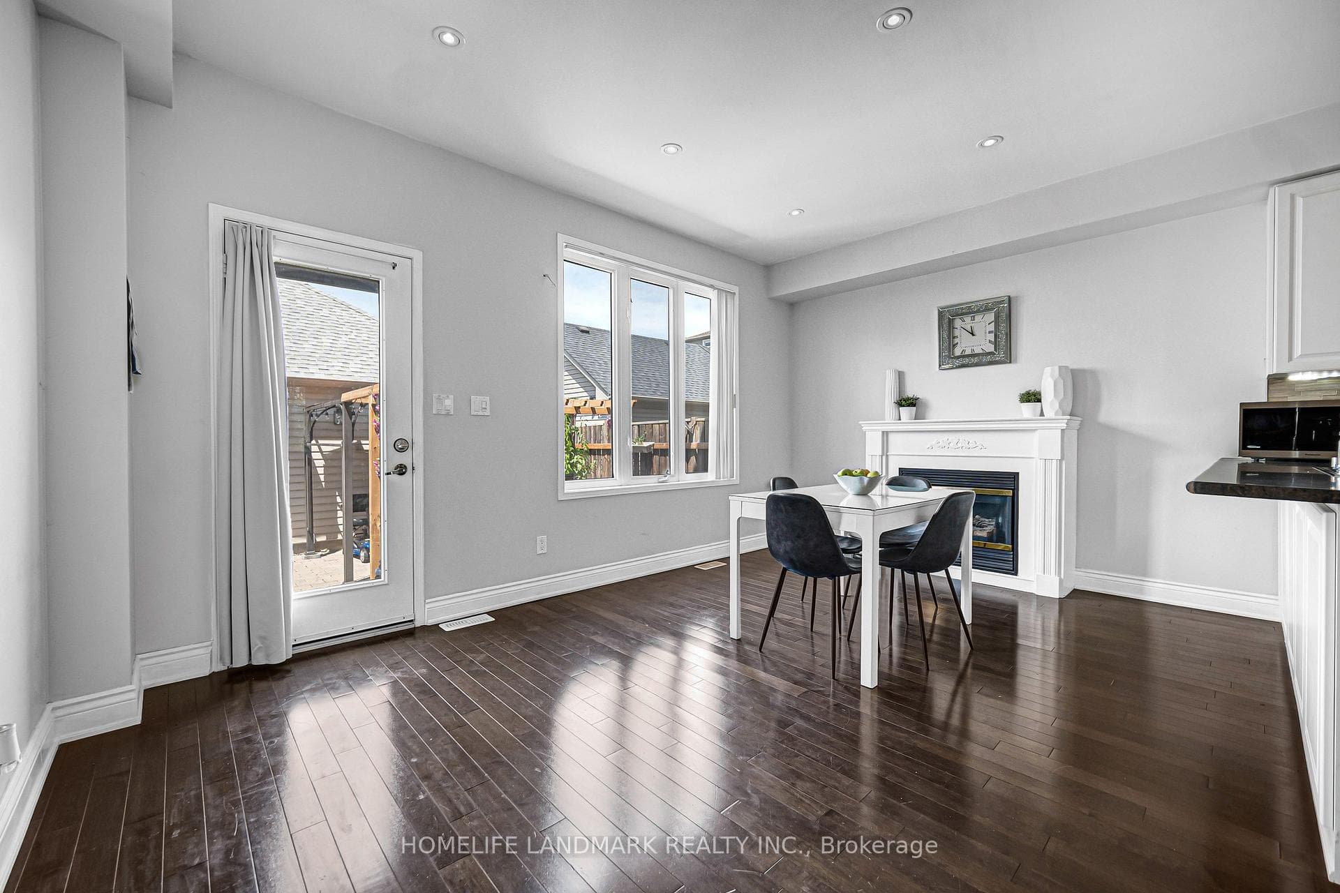293 Murray Ross Parkway photo 12