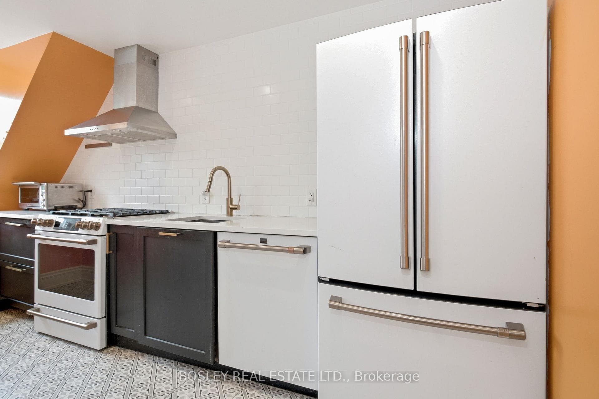 178 High Park Avenue Unit Upper photo 7