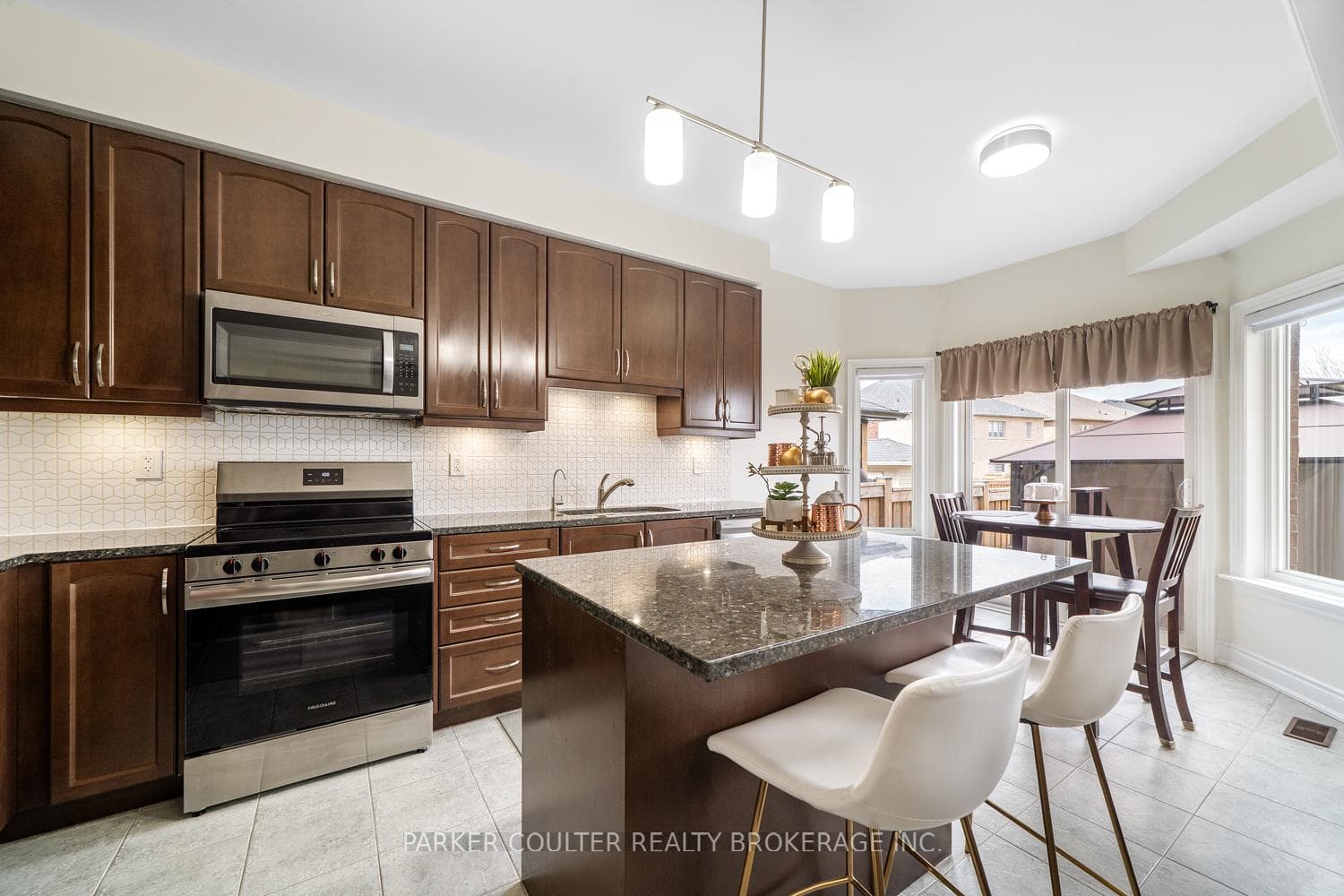 318 Miller Park Avenue photo 19