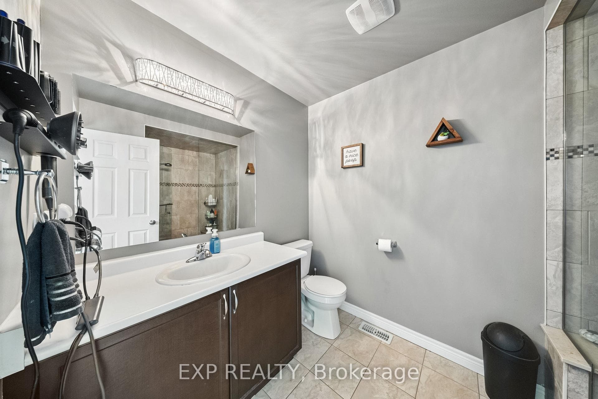 22 Madonna Drive photo 31