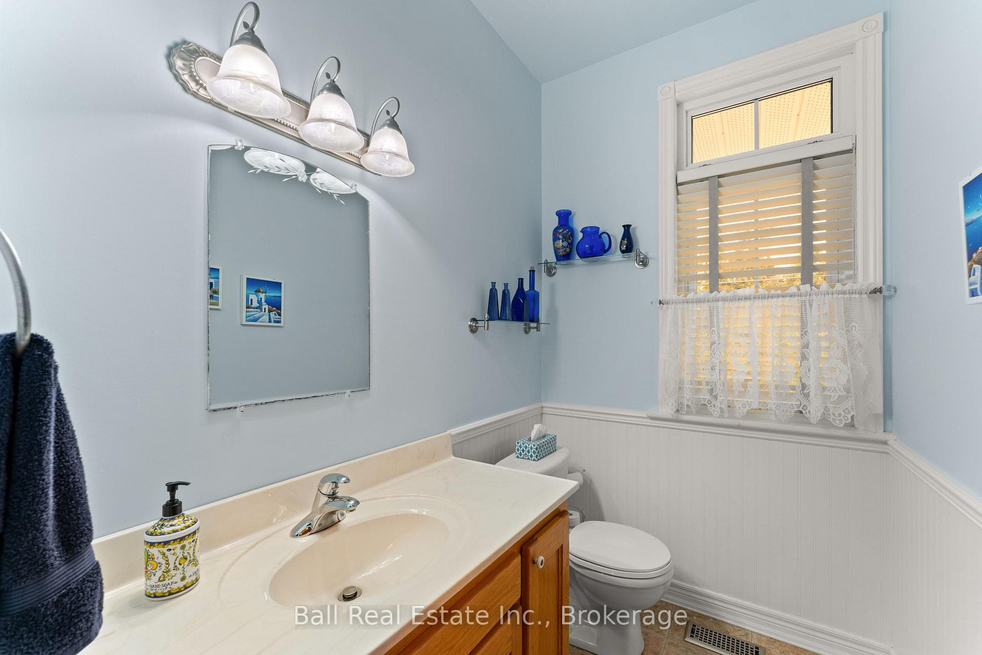 2pc Main Floor Bathroom