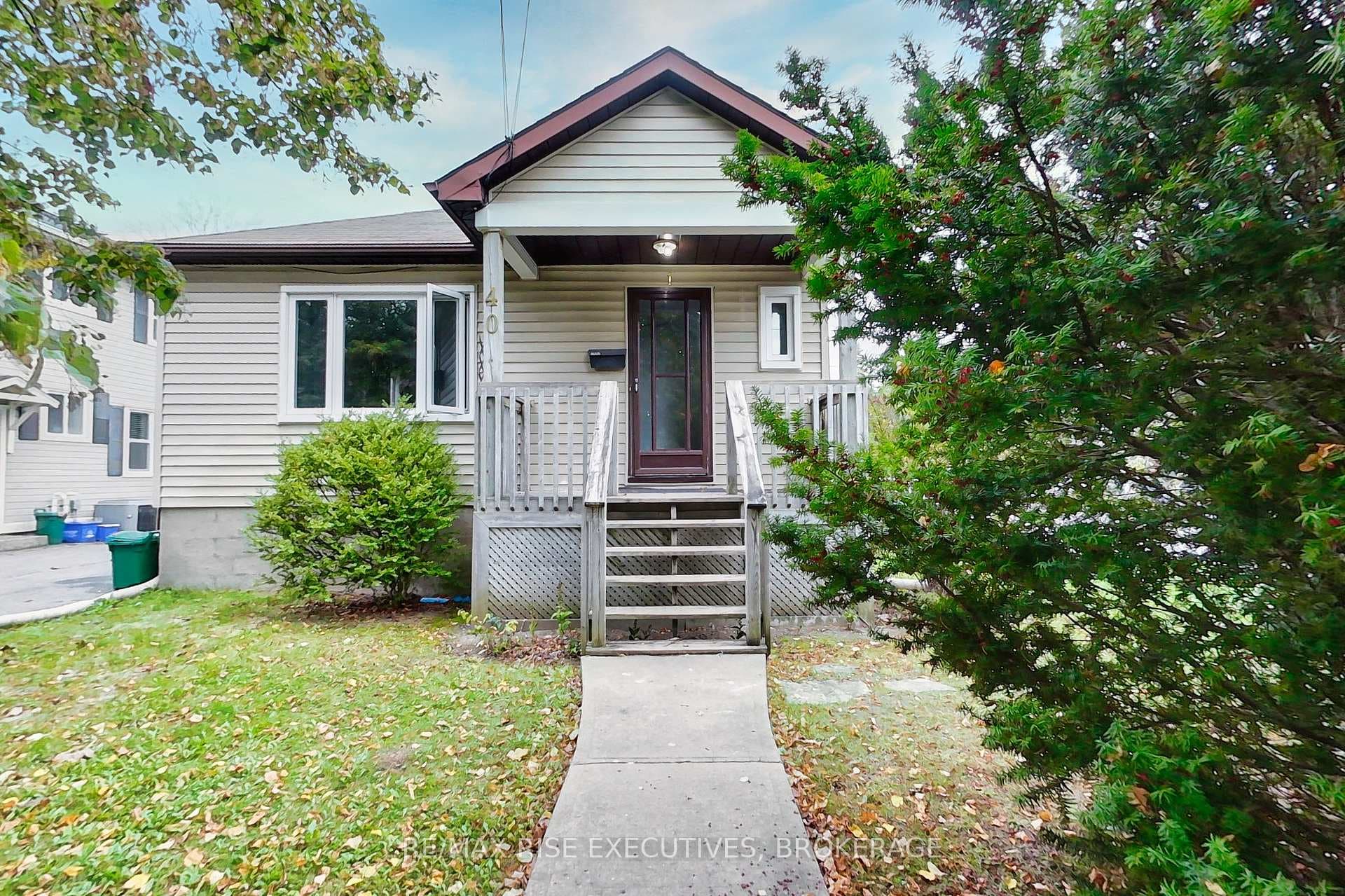 40 Helen Street Unit 3 photo 1