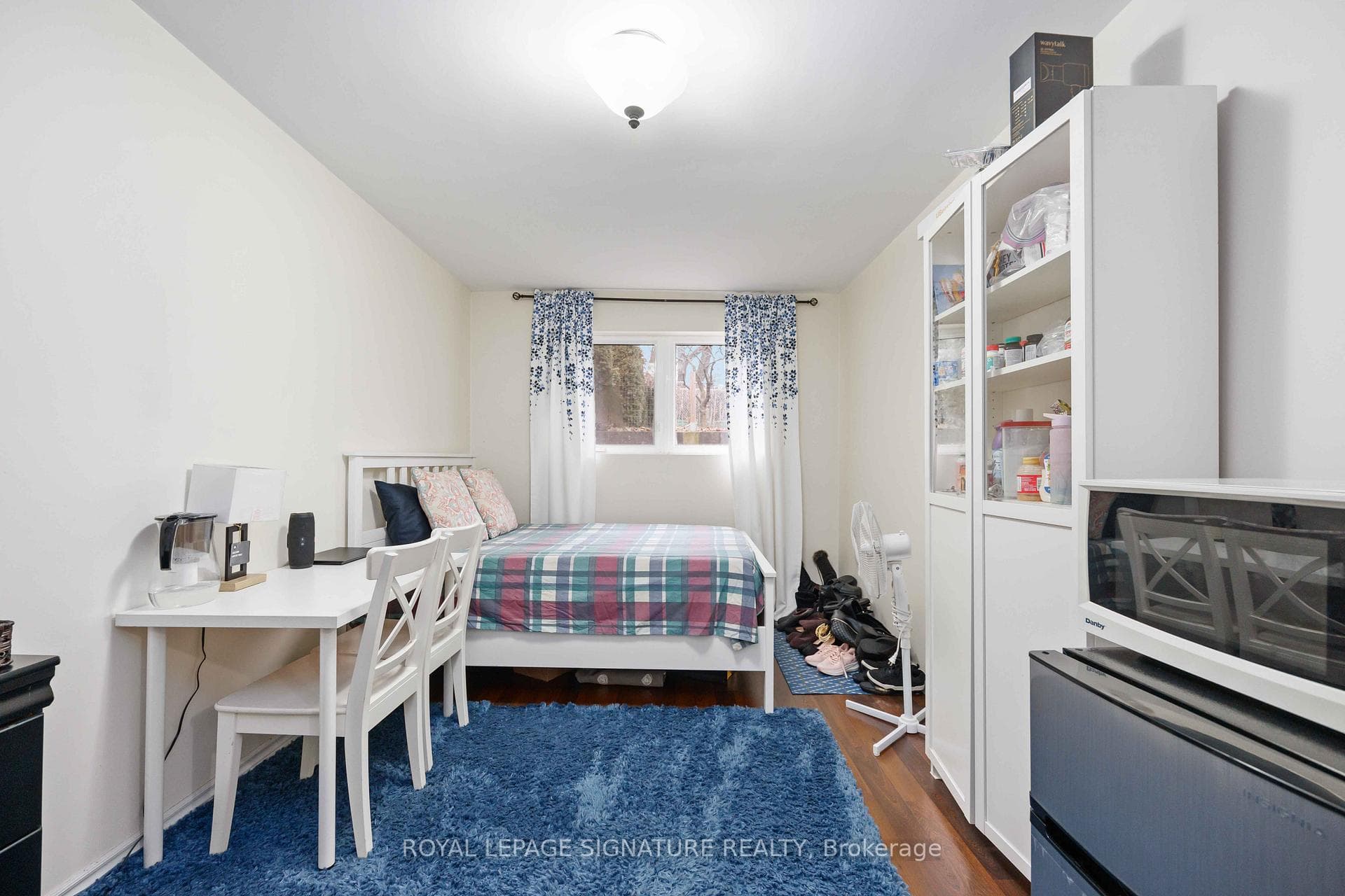 41 Dixington Crescent photo 24