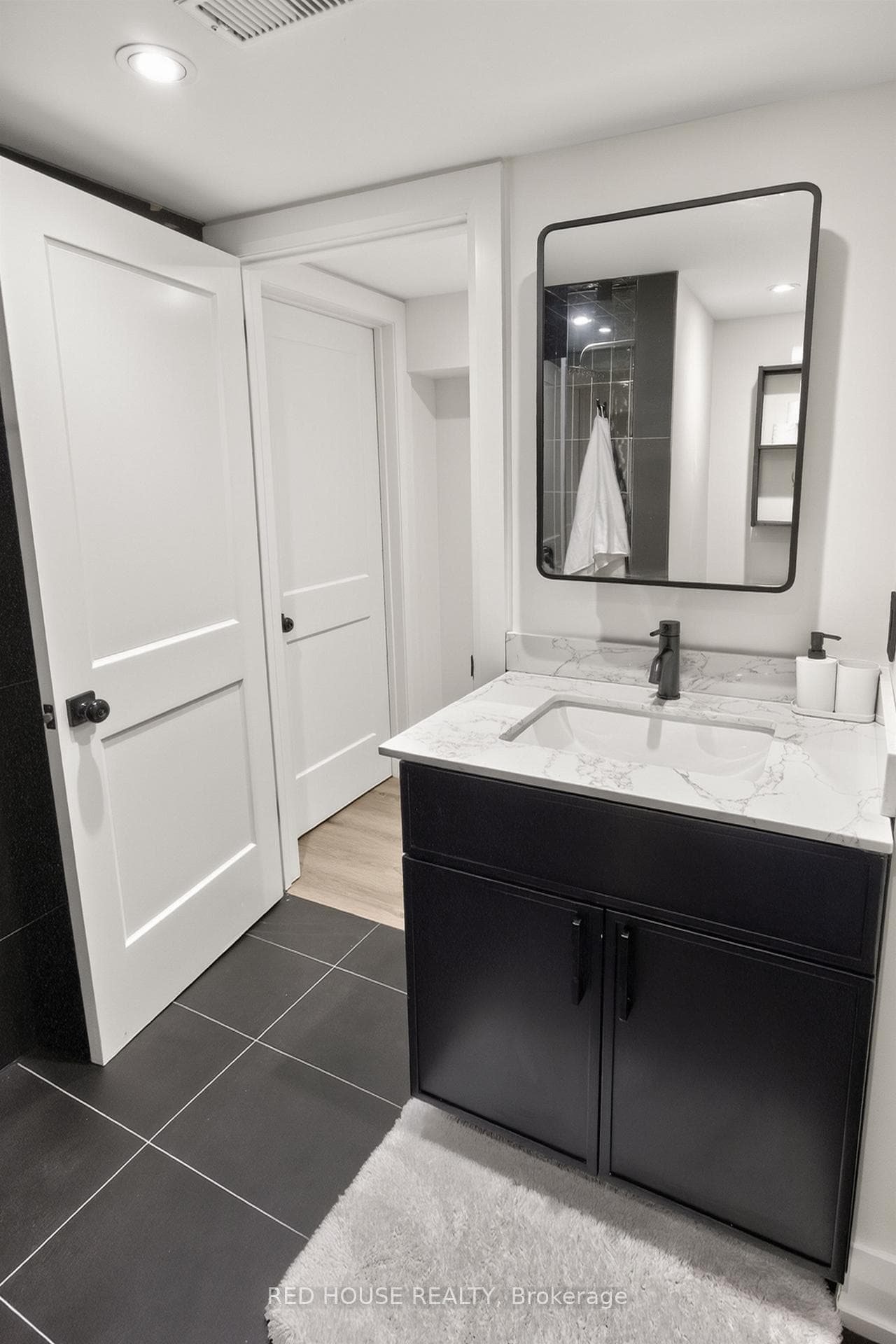 70 Beaverbrook Avenue Unit Basement photo 13