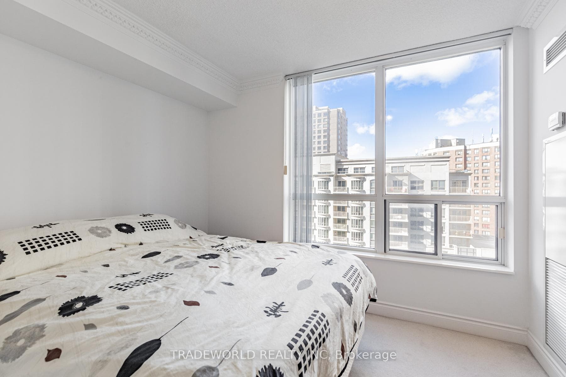 10 Northtown Way Unit 711 photo 21