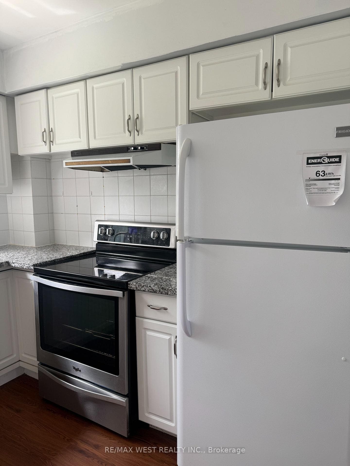 182 Ruggles Avenue Unit 3 photo 3