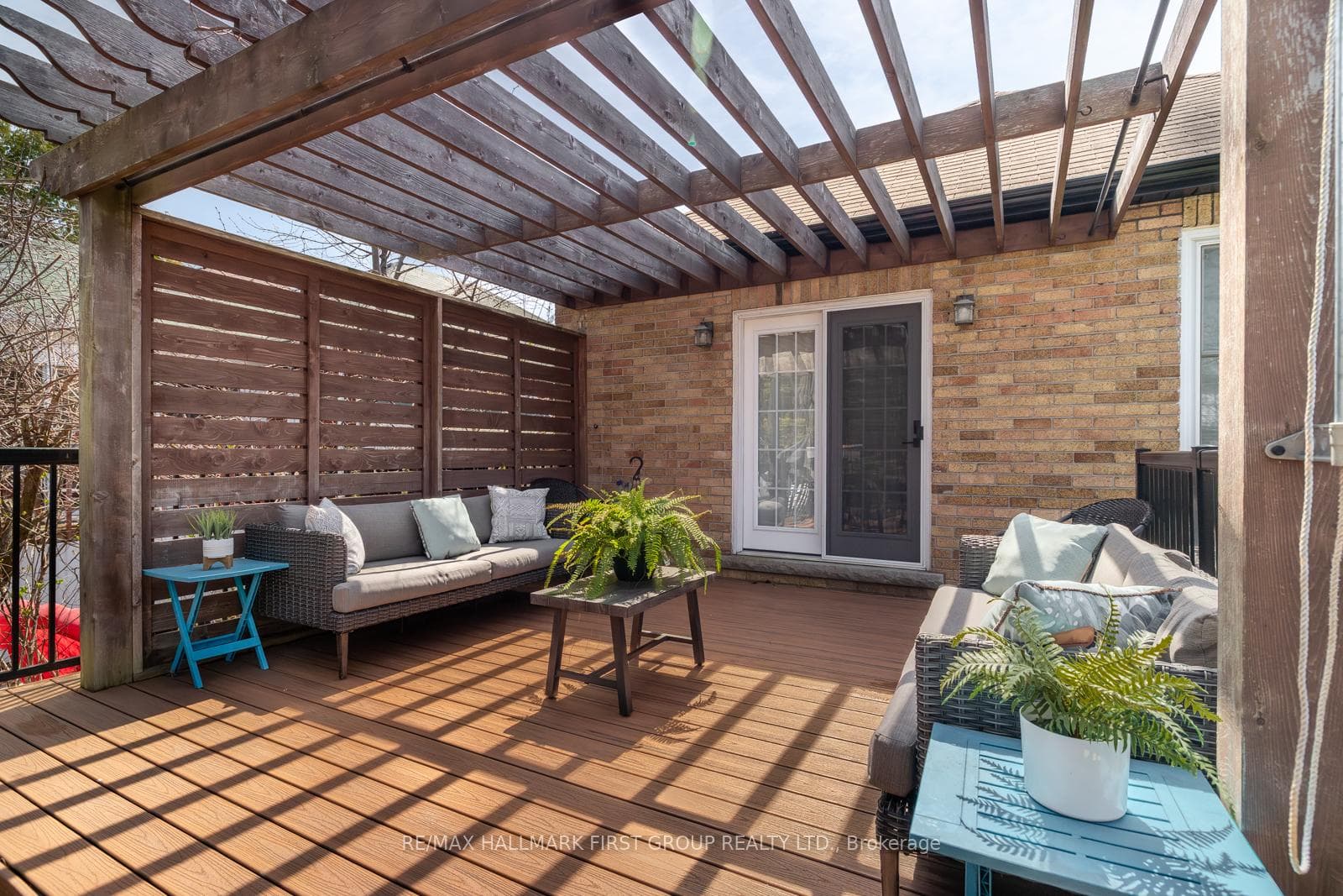 144 Spencer Street photo 39