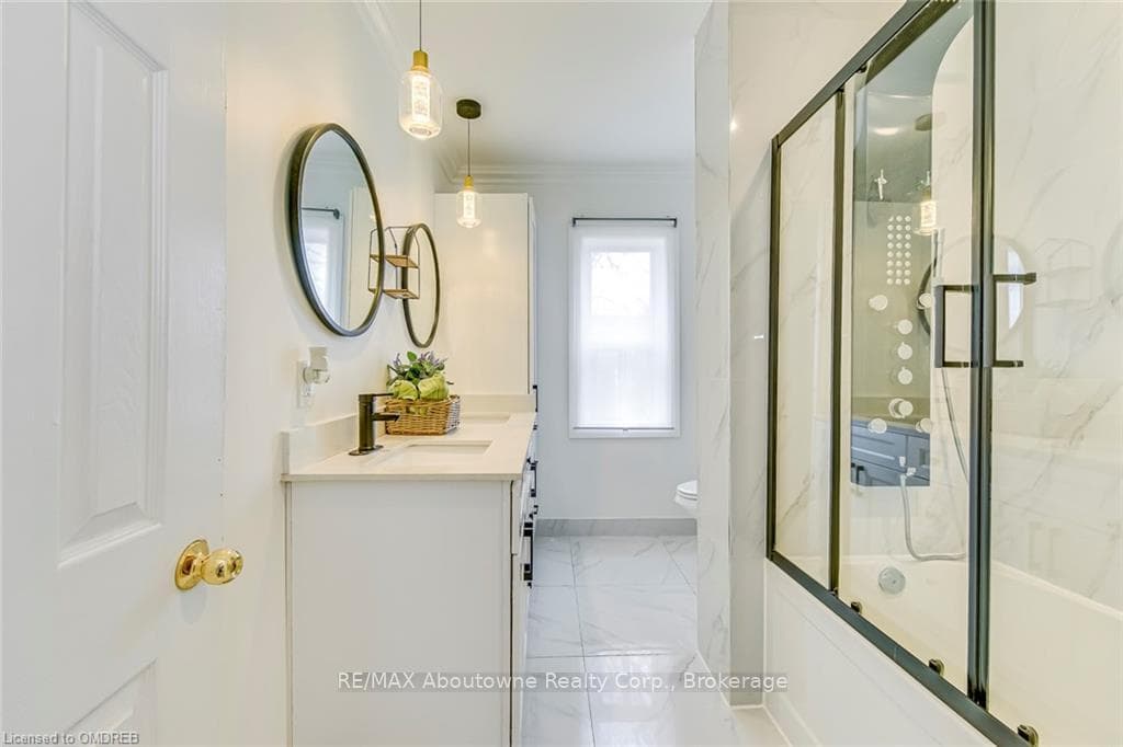 478 KING WILLIAM Street photo 32