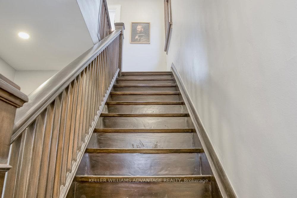10 Alameda Avenue photo 16