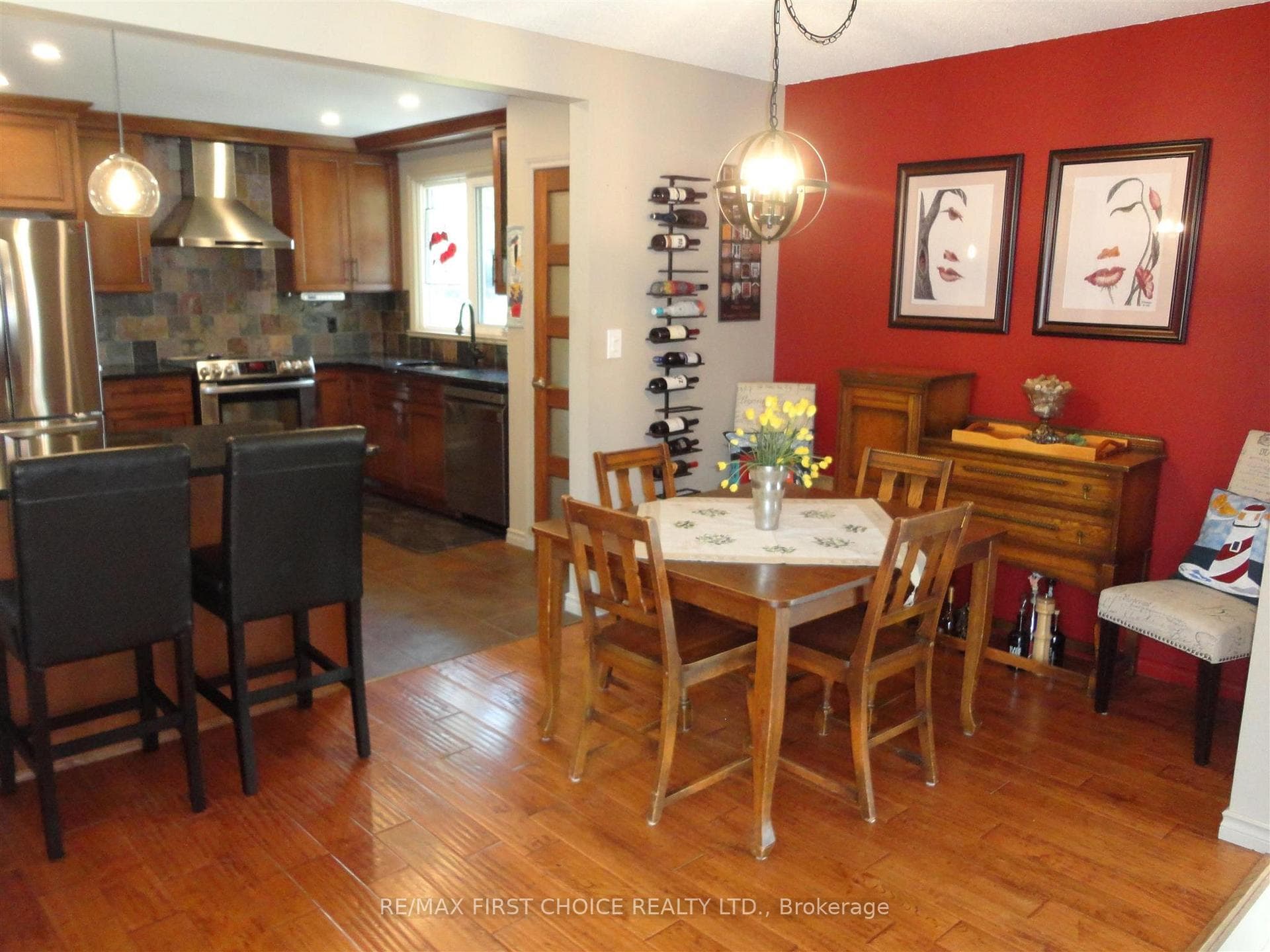 288 Fairbank Place photo 9