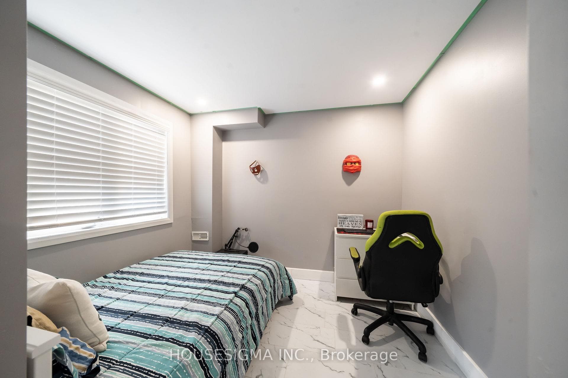 391 Kwapis Boulevard photo 35