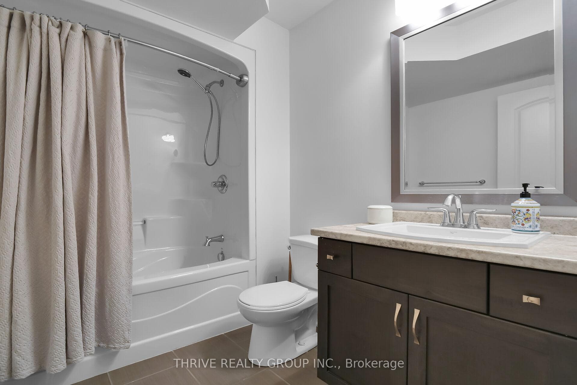 3278 Colonel Talbot Road Unit 213 photo 32