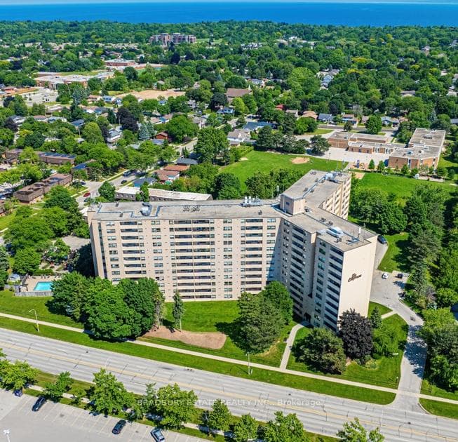 Burlington's Best VALUE - Unit 316 at The Empress!