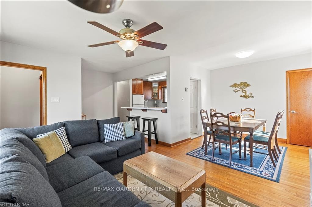 6727 Russell Street photo 10