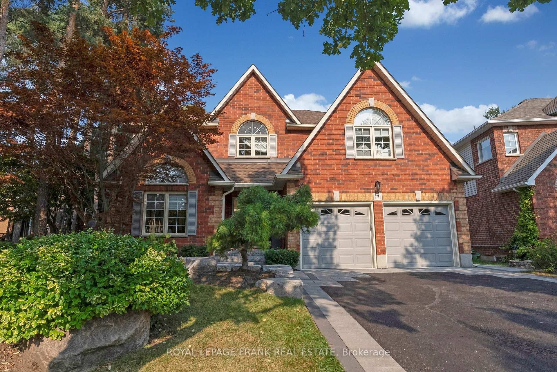 5 Rowland Court photo 1