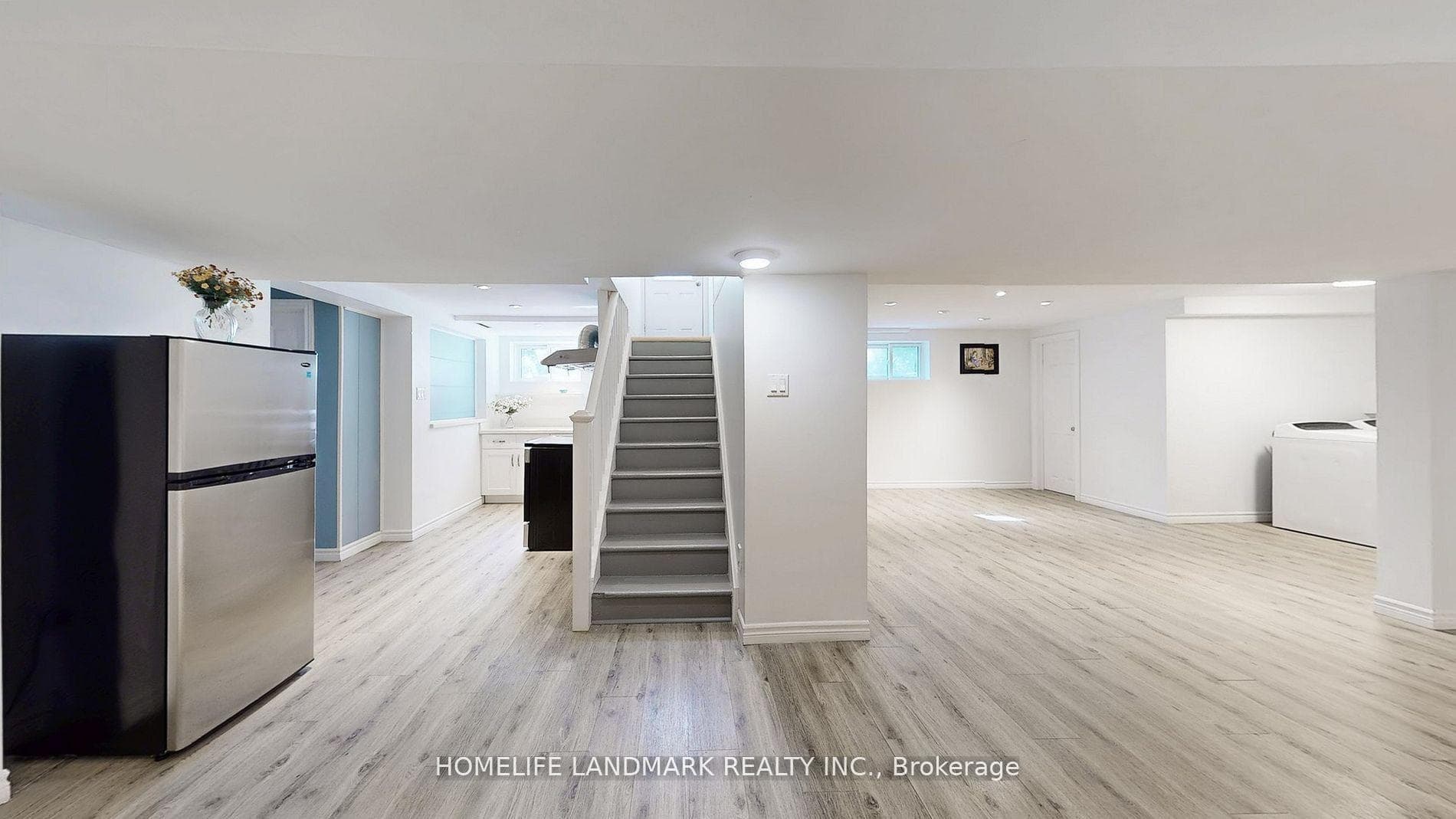 11 Uplands Avenue Unit Basement photo 16