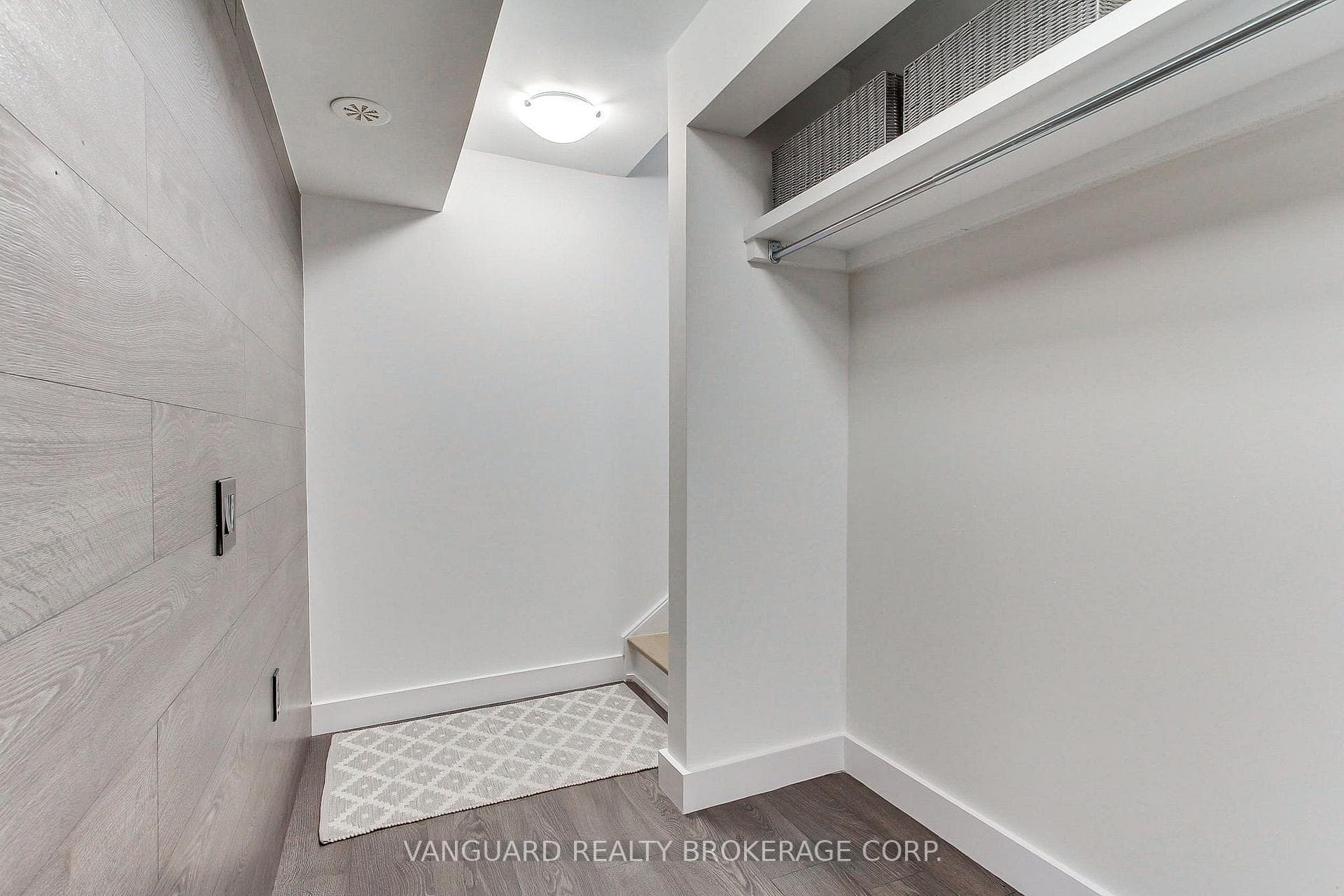 146 Landsbridge Street photo 31
