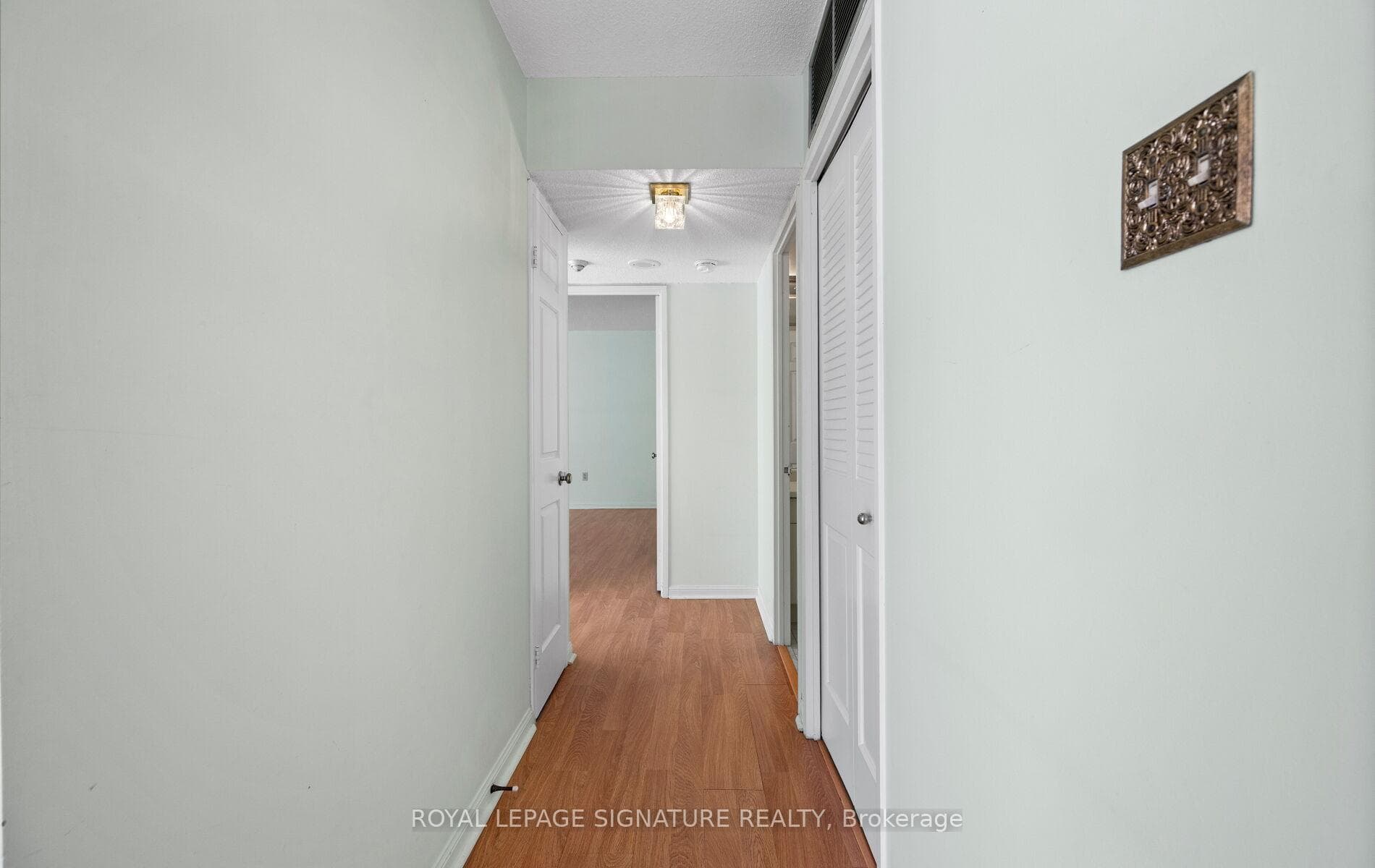 255 The Donway N/A Unit 115 photo 28