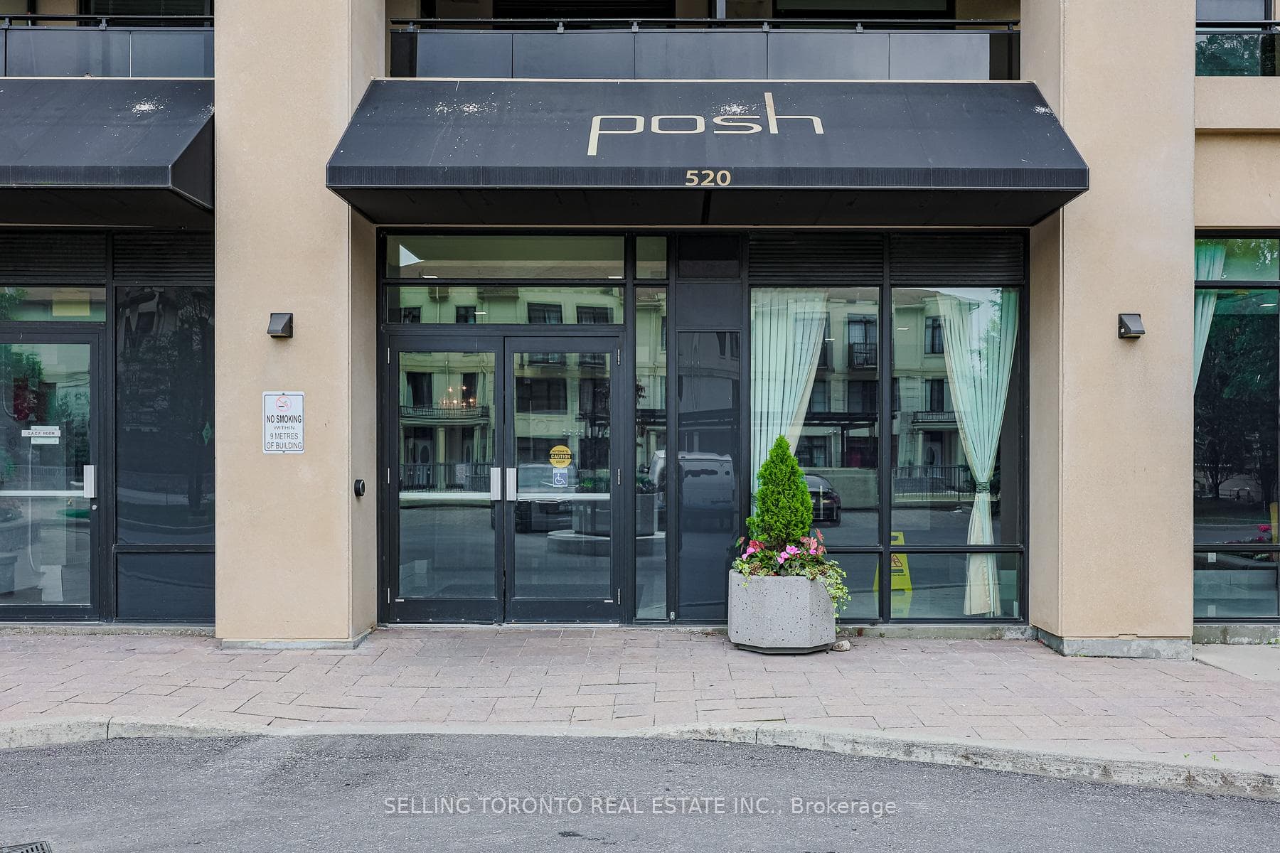 520 Steeles Avenue Unit 1206 photo 8