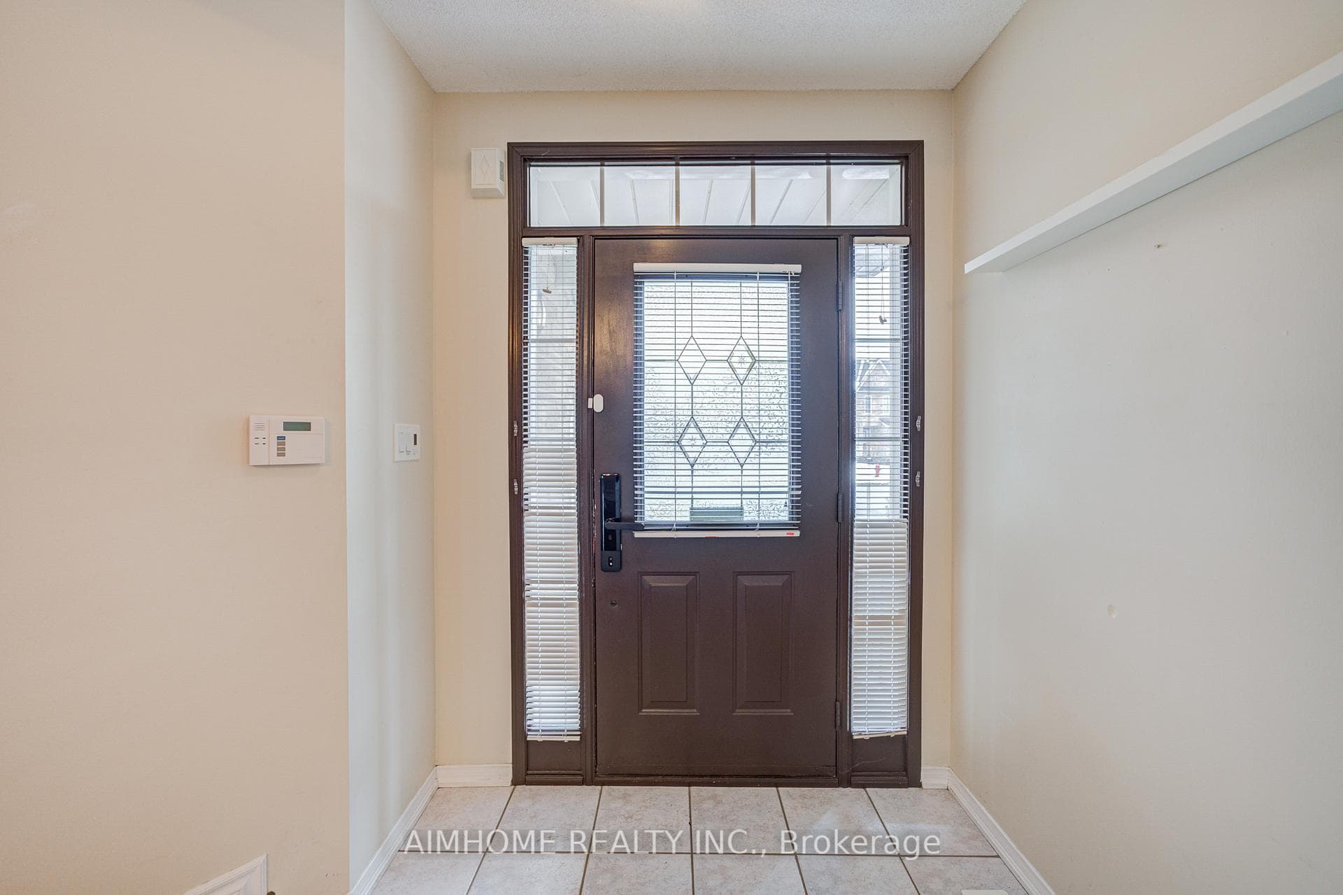 562 Mcbean Avenue photo 6