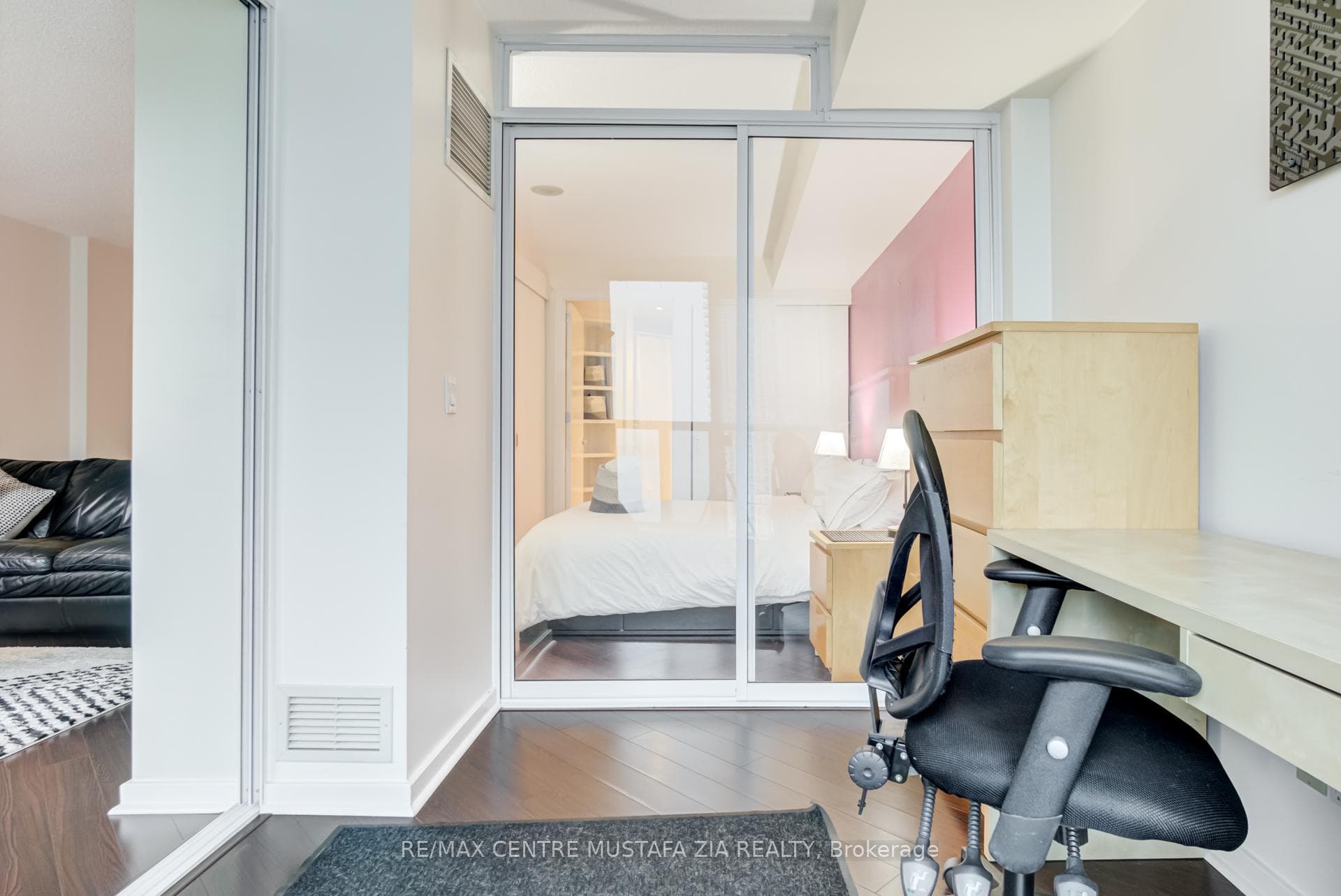 208 Queens Quay Unit 1204 photo 14