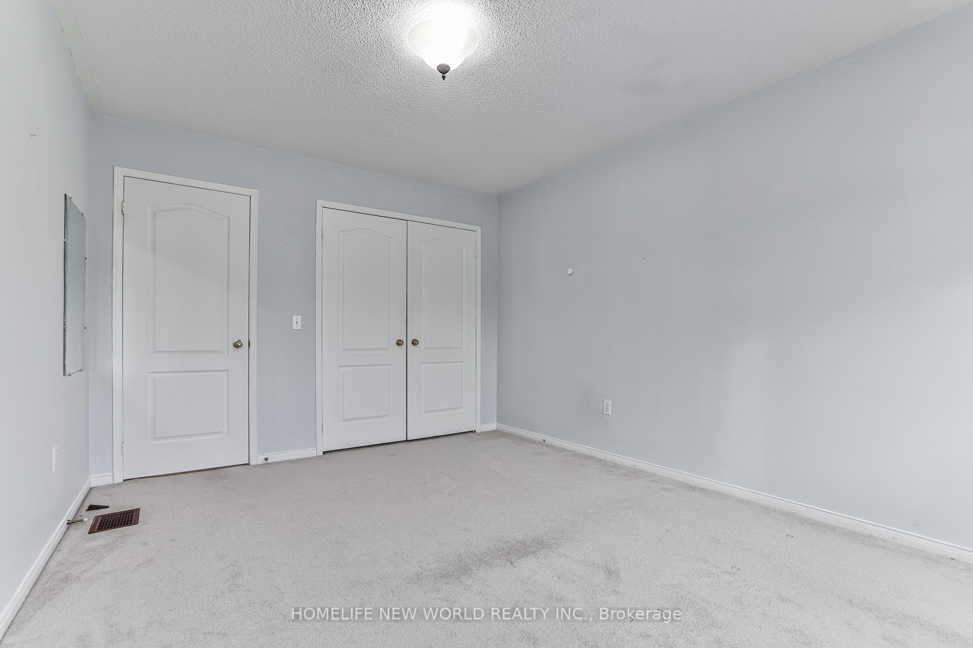 16 Downey Circle photo 13