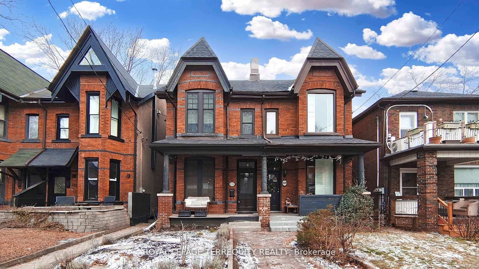 211 Pape Avenue photo 1