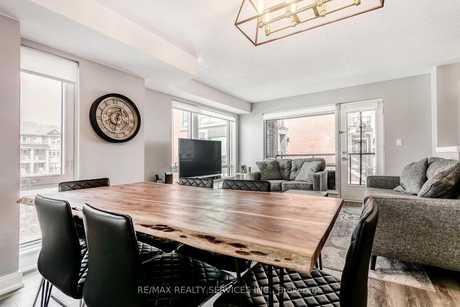 100 Dufay Road Unit 21 photo 12
