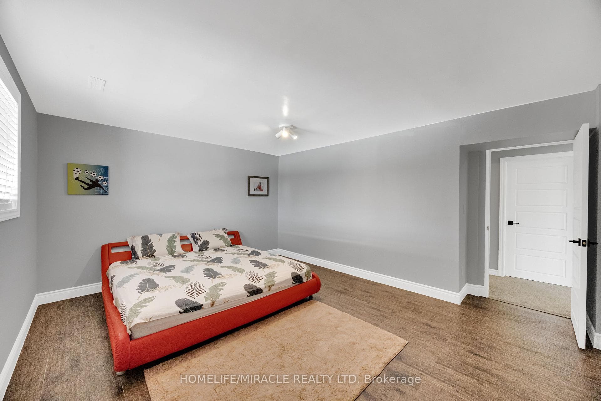 78 Matheson Crescent photo 37