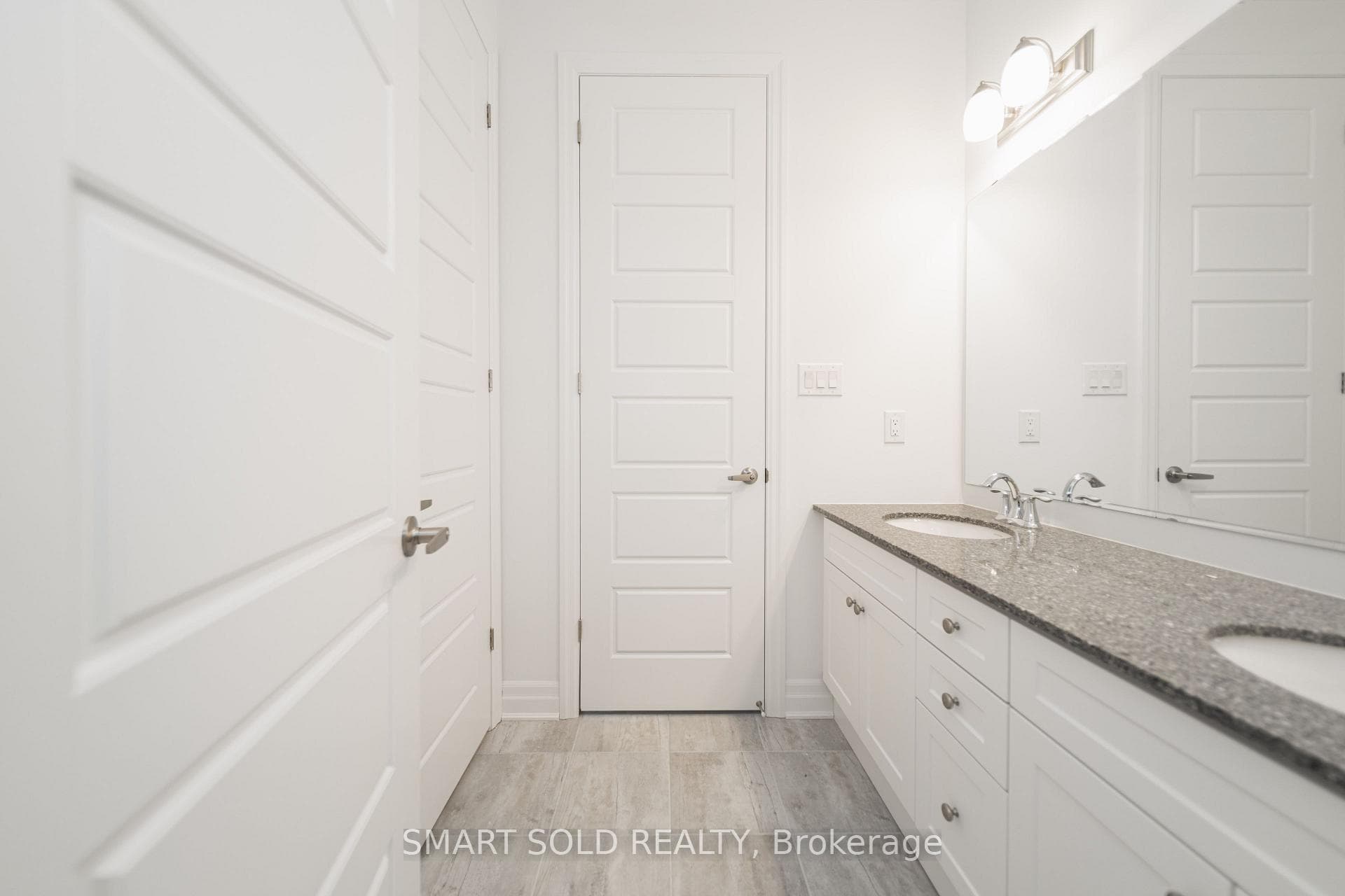 6 Azure Drive photo 27