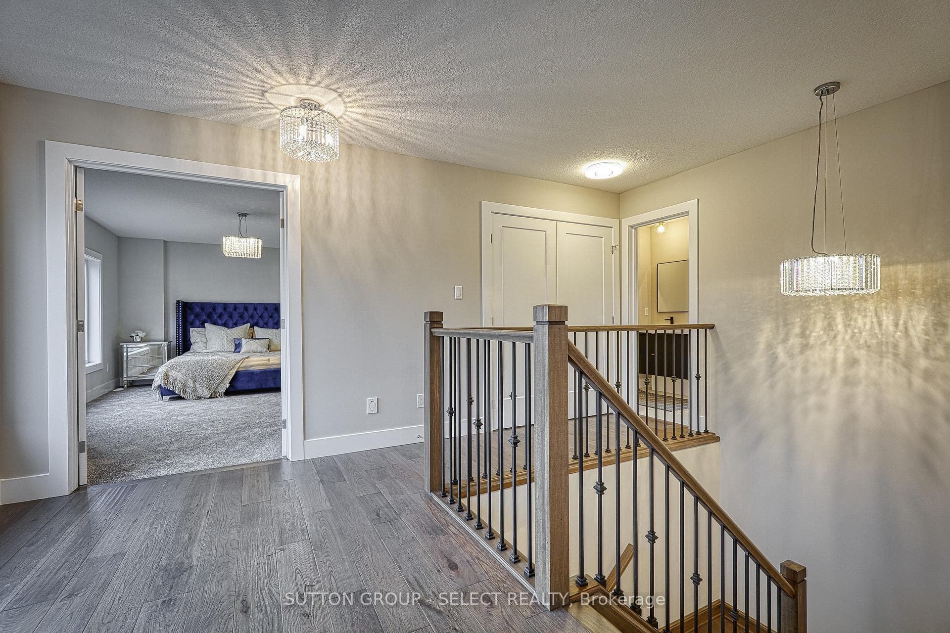 19 ALEXANDER Circle photo 14