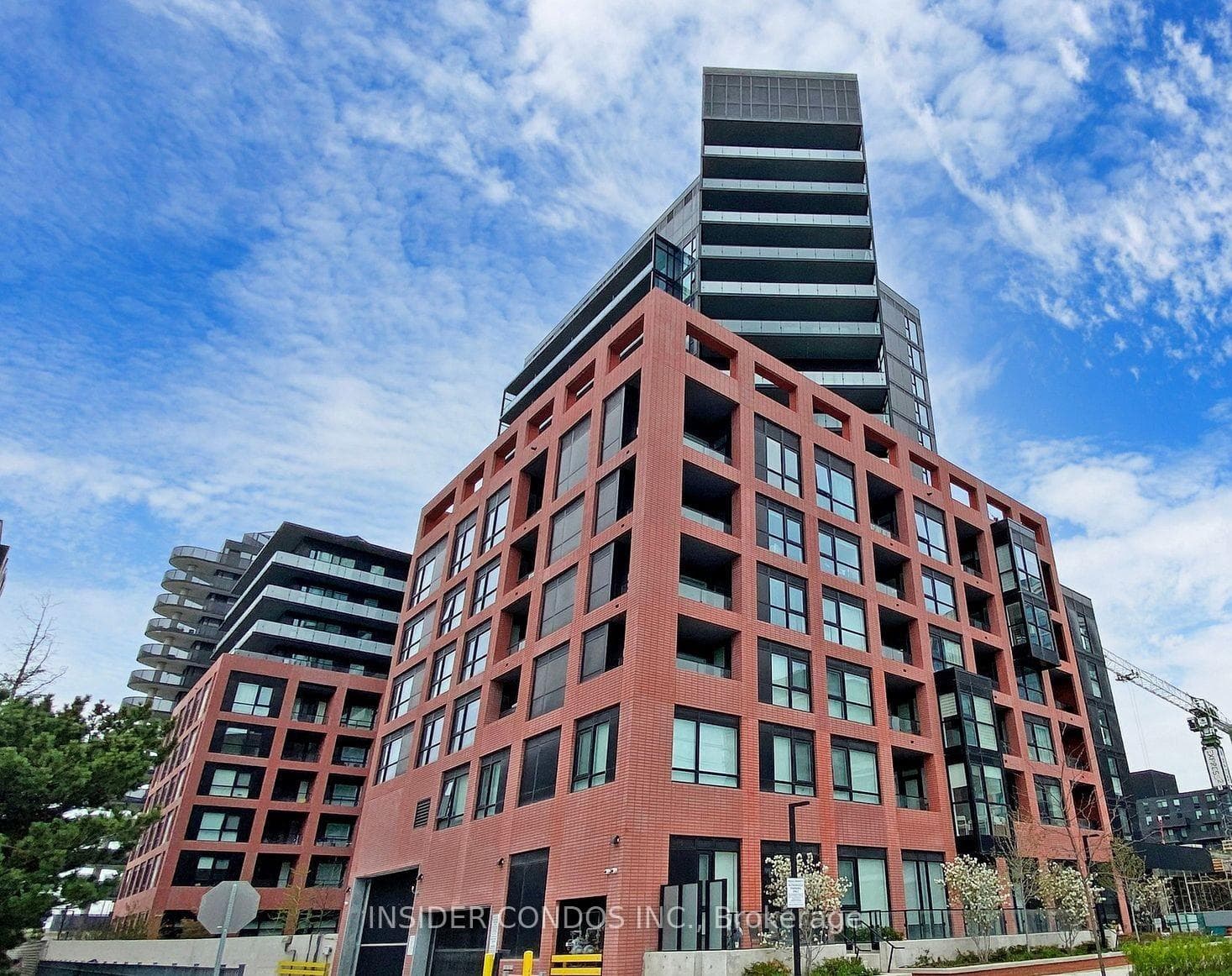 8 Tippett Road Unit 226 photo 4