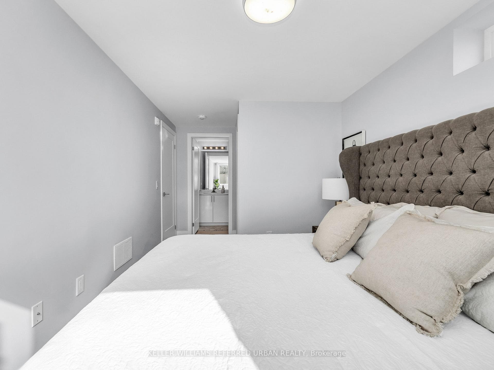 1208 Main Street Unit 101 photo 25