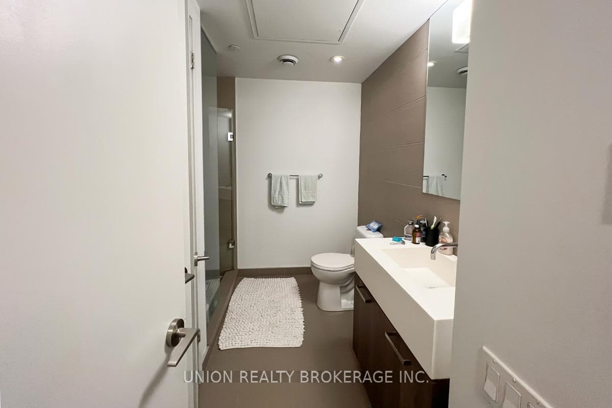 560 King Street Unit 222 photo 7
