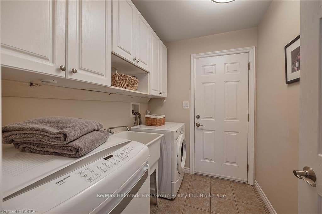 390 MORNINGSIDE Drive photo 25