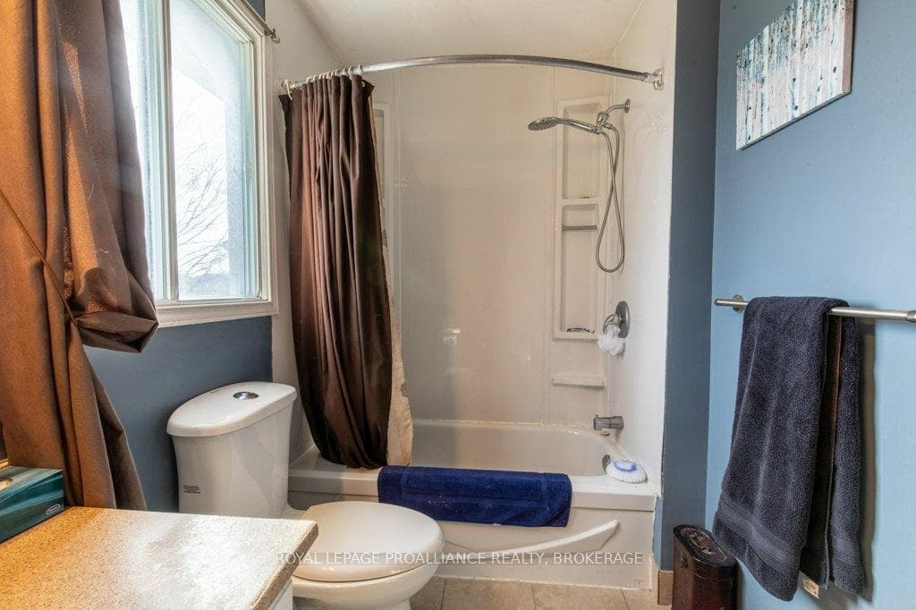 1135 Bittersweet Place photo 16