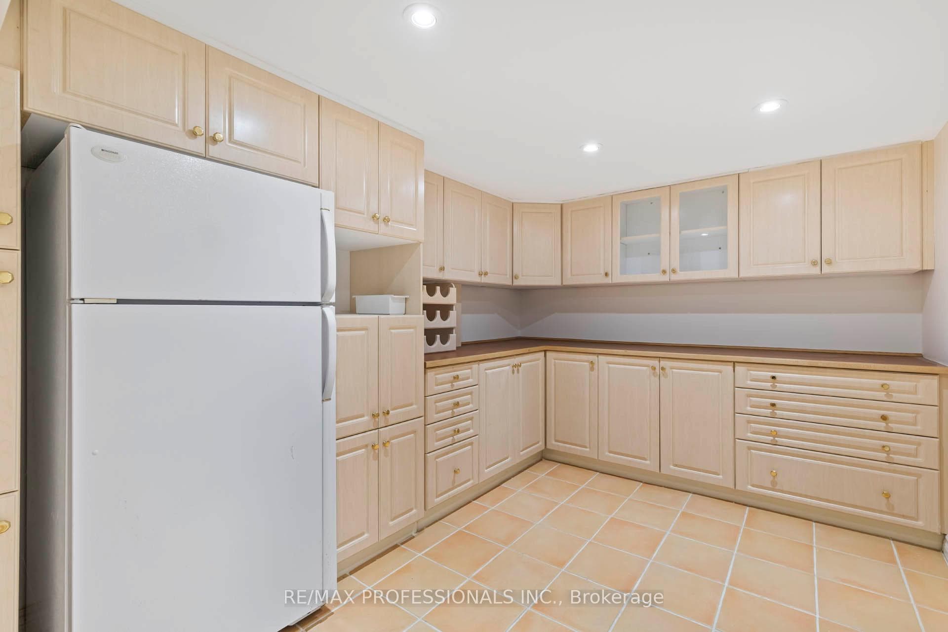 560 Meadow Wood Road photo 27
