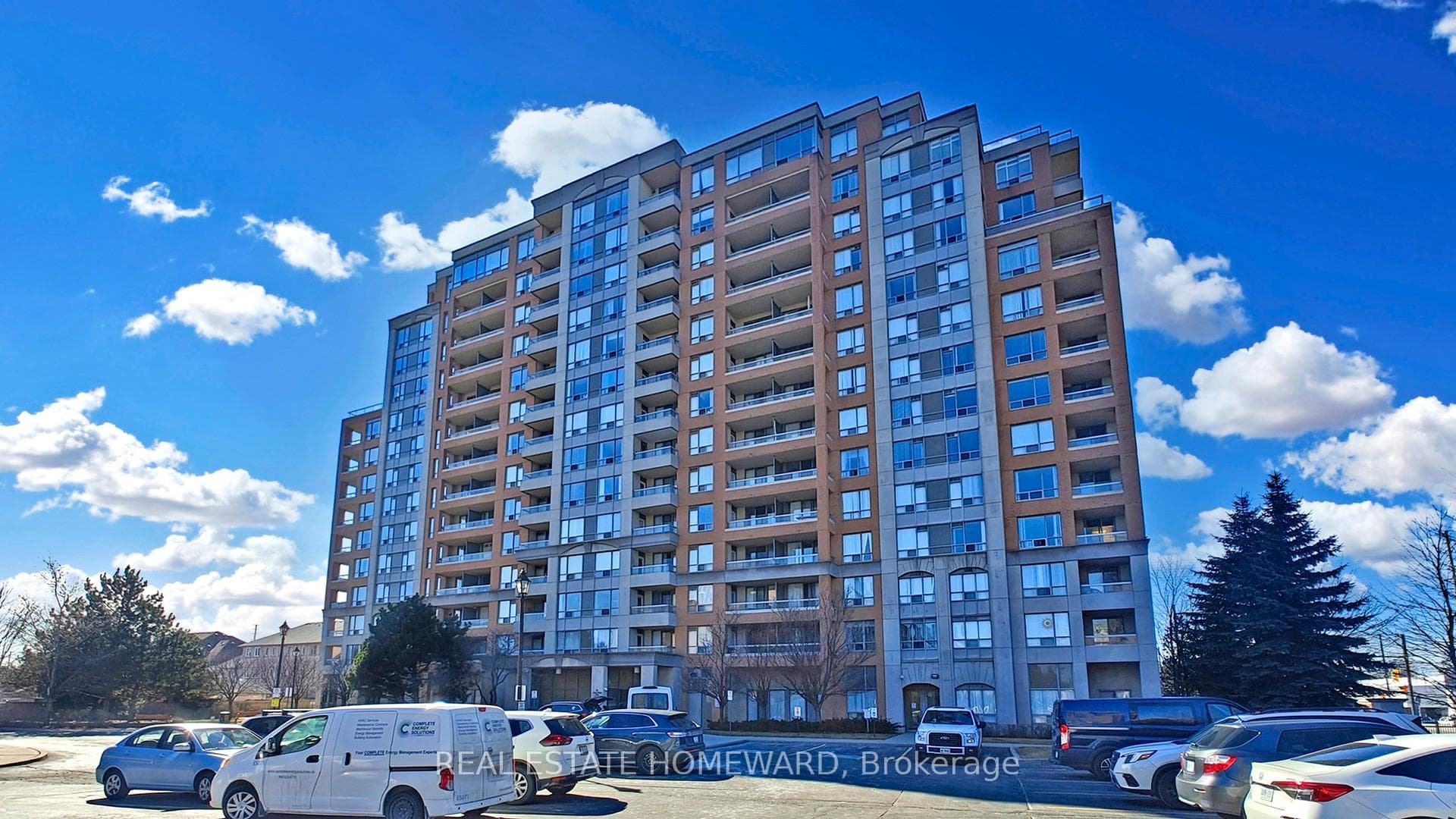 9 Northern Heights Drive Unit 802 photo 3