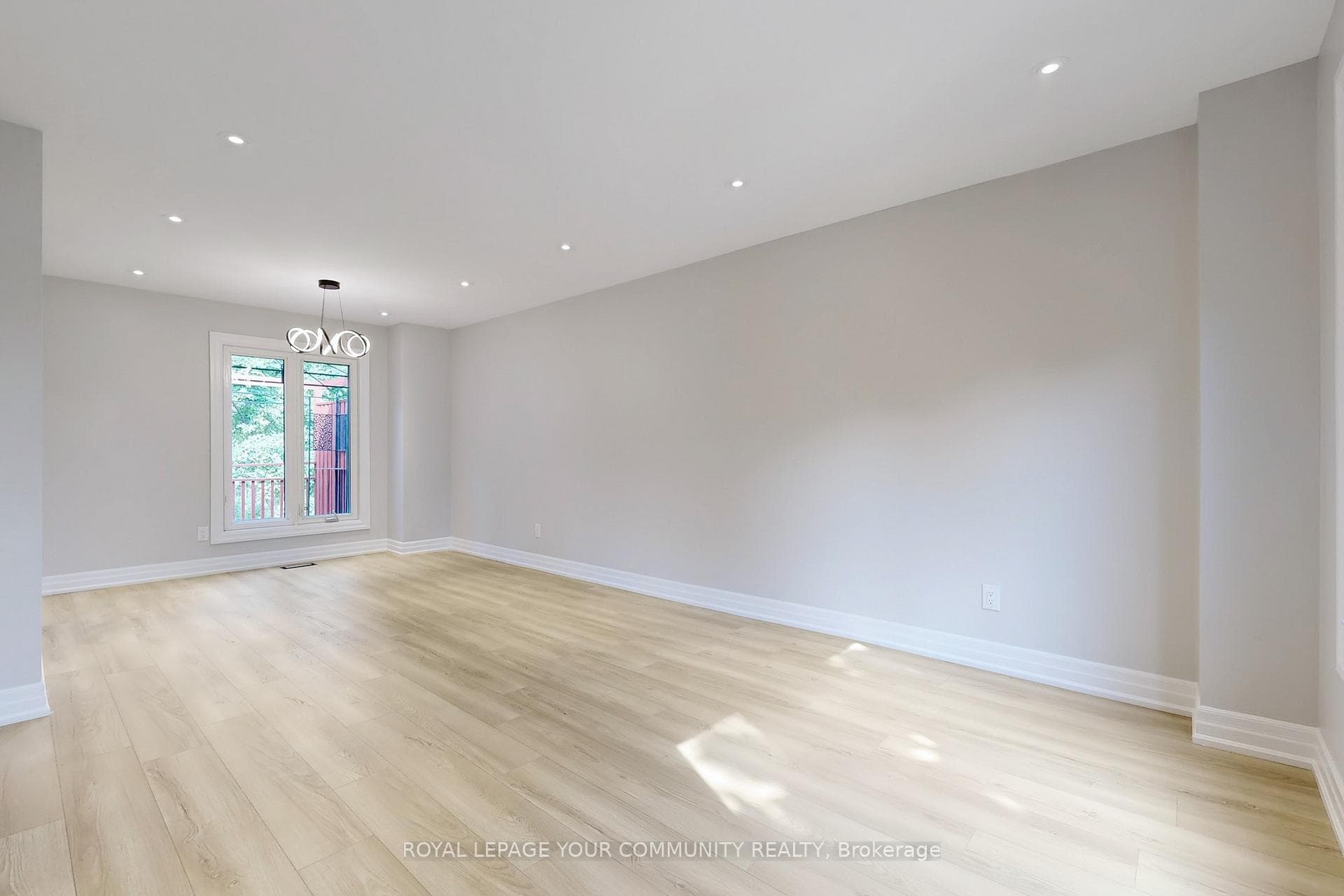 51 Houseman Crescent Unit Main Floor photo 15