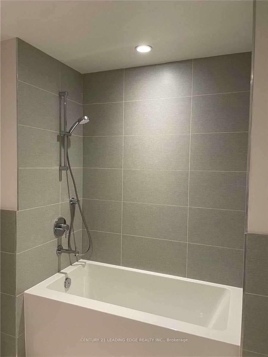 1 Grandview Avenue Unit 2202 photo 15
