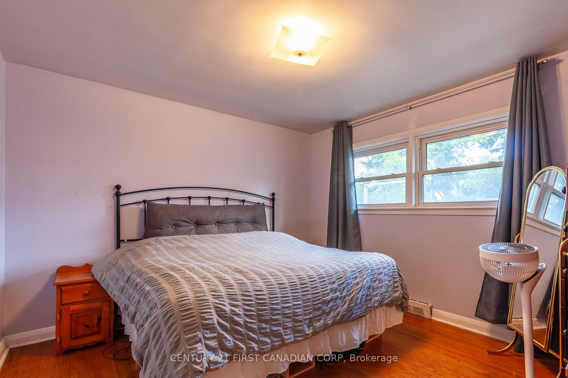 1721 Moffatt Avenue photo 27