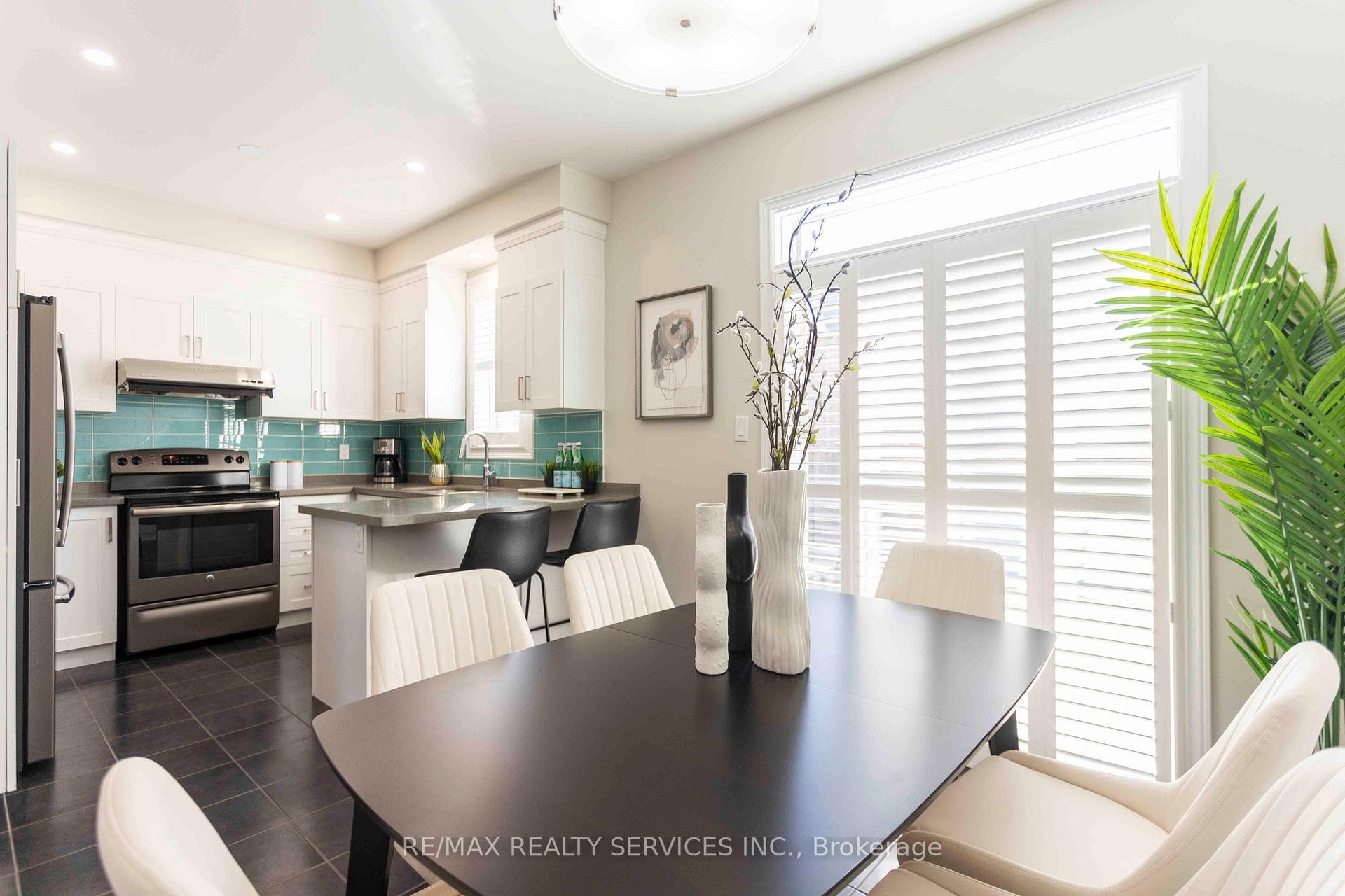 31 Robert Osprey Drive photo 7