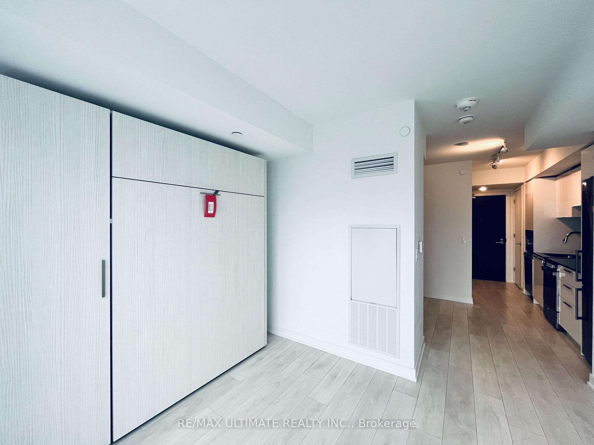 501 Yonge Street Unit 4004 photo 13