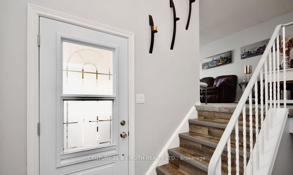 47 D'ambrosio Drive photo 3