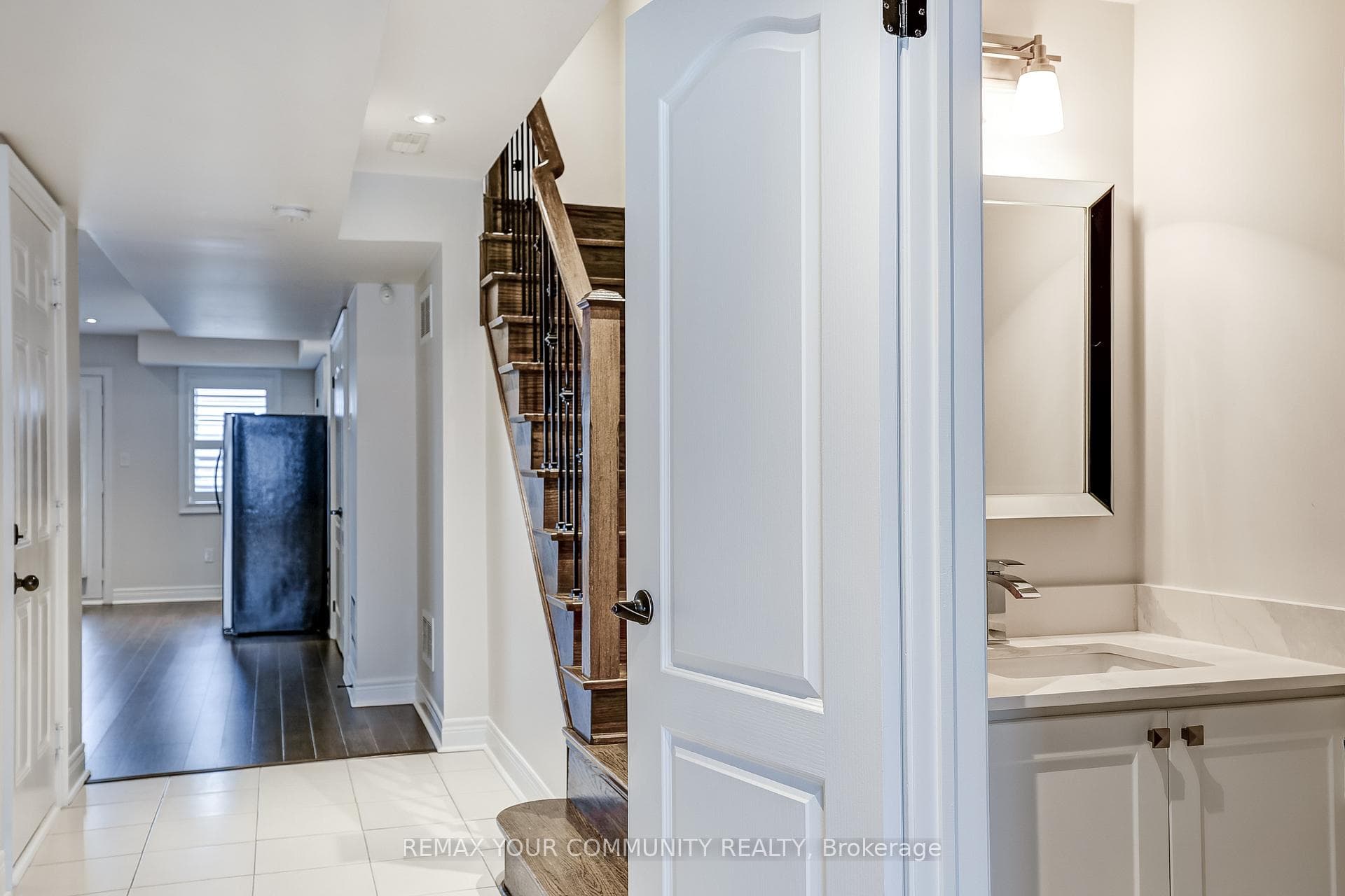 22 Lowther Avenue photo 42