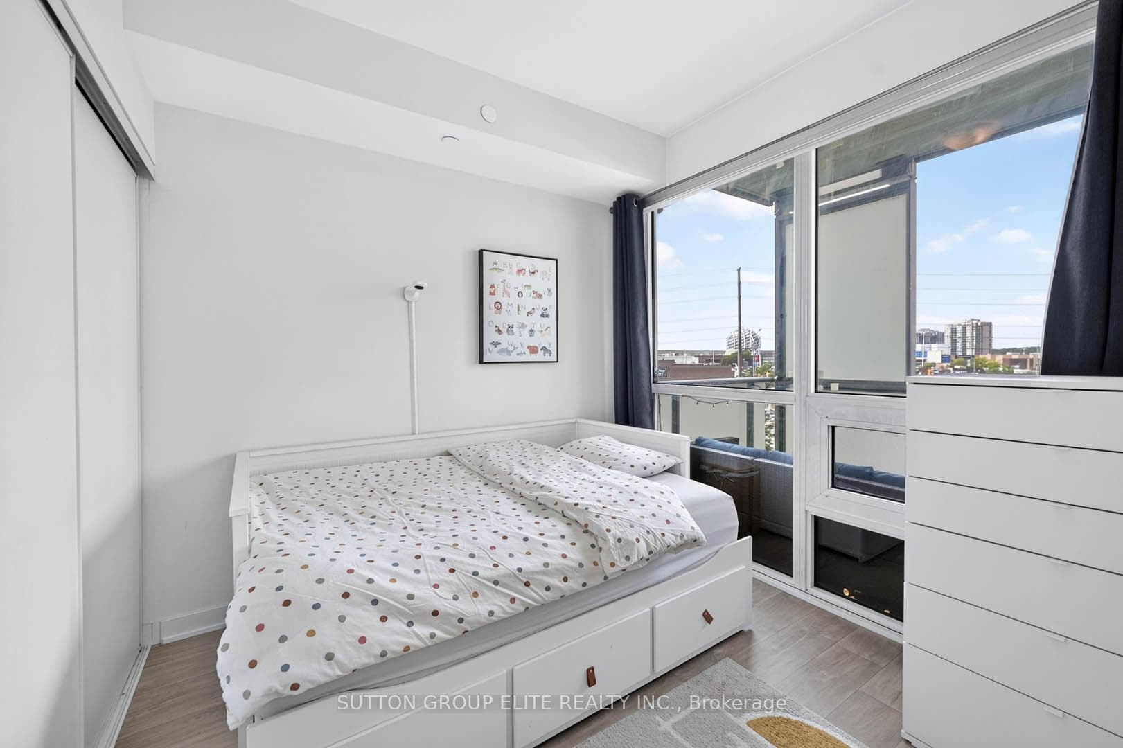 4699 Glen Erin Drive Unit 302 photo 21